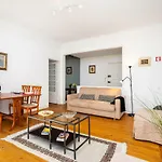 Whome | Marques Premium Apartment